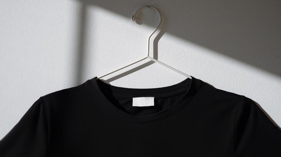 How to Fold a TShirt Quickly